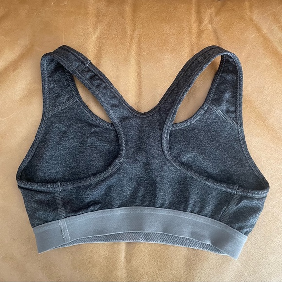 ‼️GREY NIKE SPORTS BRA XS - Picture 2 of 3